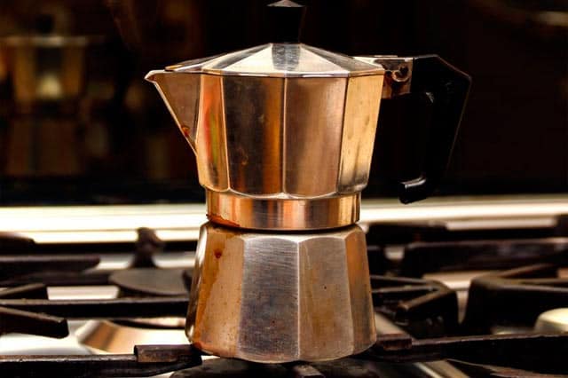 La icónica cafetera italiana Bialetti se ha fabricado en aluminio desde su creación en 1933.